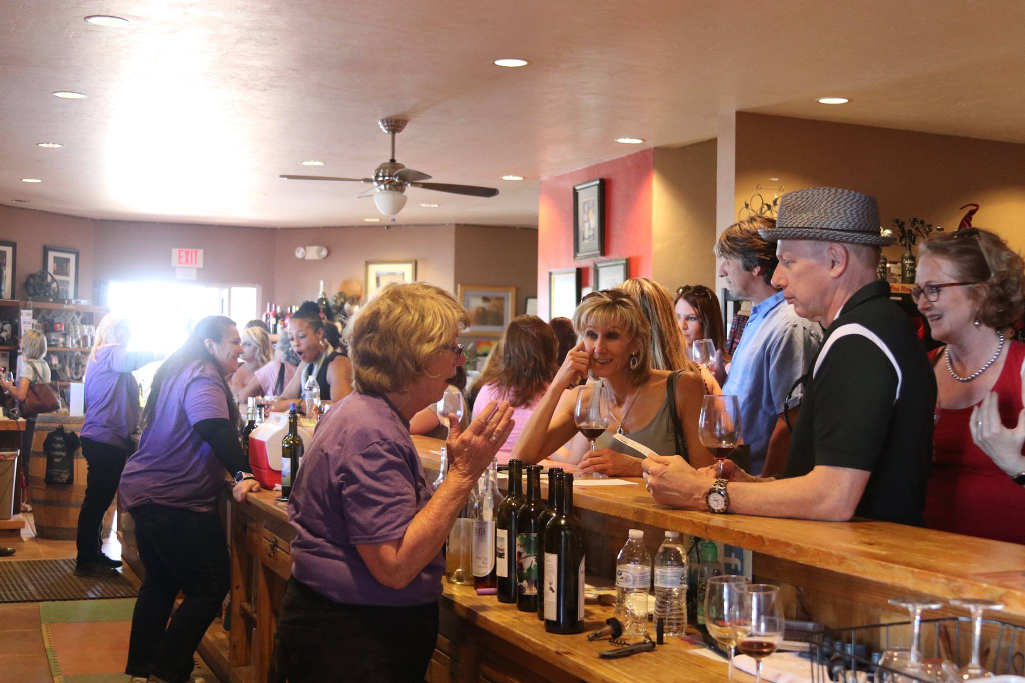Sonoita wine tasting group conversation